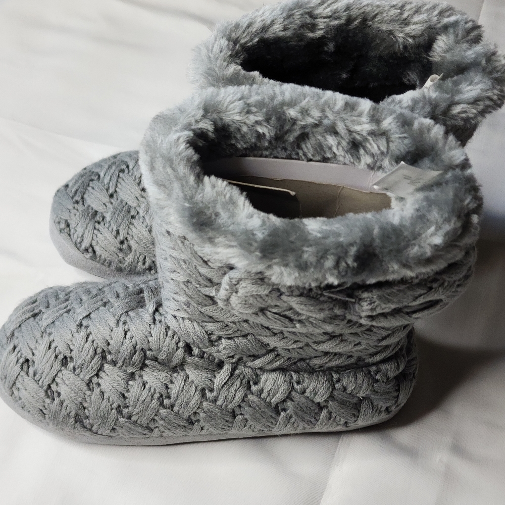 NEW! Capelli Knit Bootie Slippers, Pewter  X-Small (5-6)